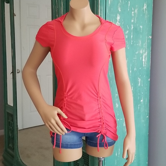 Athleta Tops - Athleta top